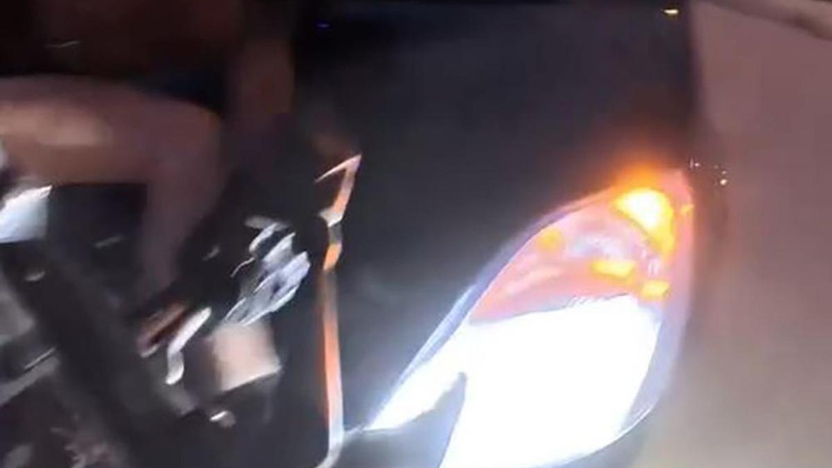 Otomobilin çarptığı motosikletin sürücüsü yaralandı