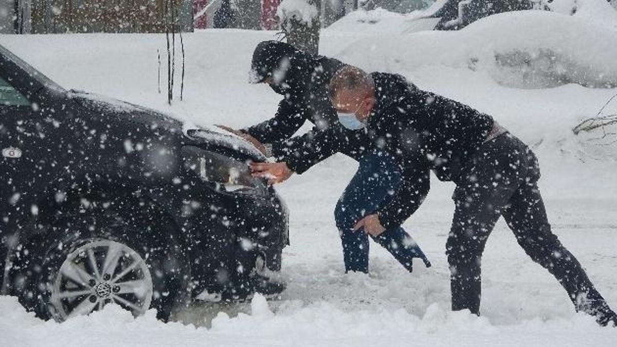 Diyarbakır’da okullar tatil mi? Yarın okul var mı? 5 Ocak 2026 Pazartesi Diyarbakır’da okullar tatil edildi mi? Açıklama geldi