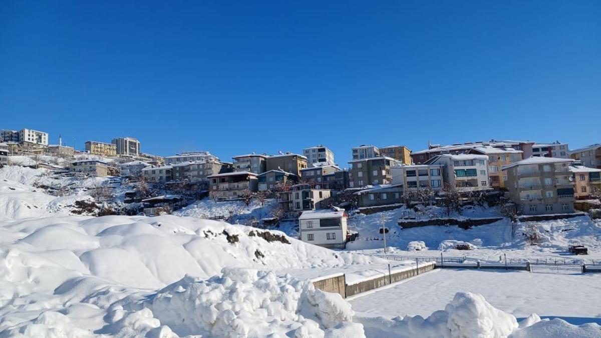Diyarbakır’da okullar tatil mi? Yarın okul var mı? 6 Ocak 2026 Salı Diyarbakır’da okullar tatil edildi mi? Açıklama geldi