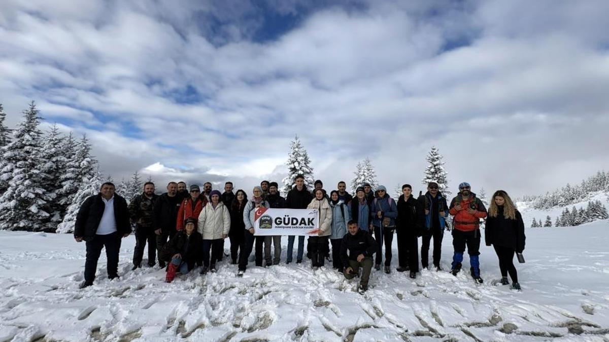 Gümüşhane'de kartpostallık manazara doğa yürüyüşü!