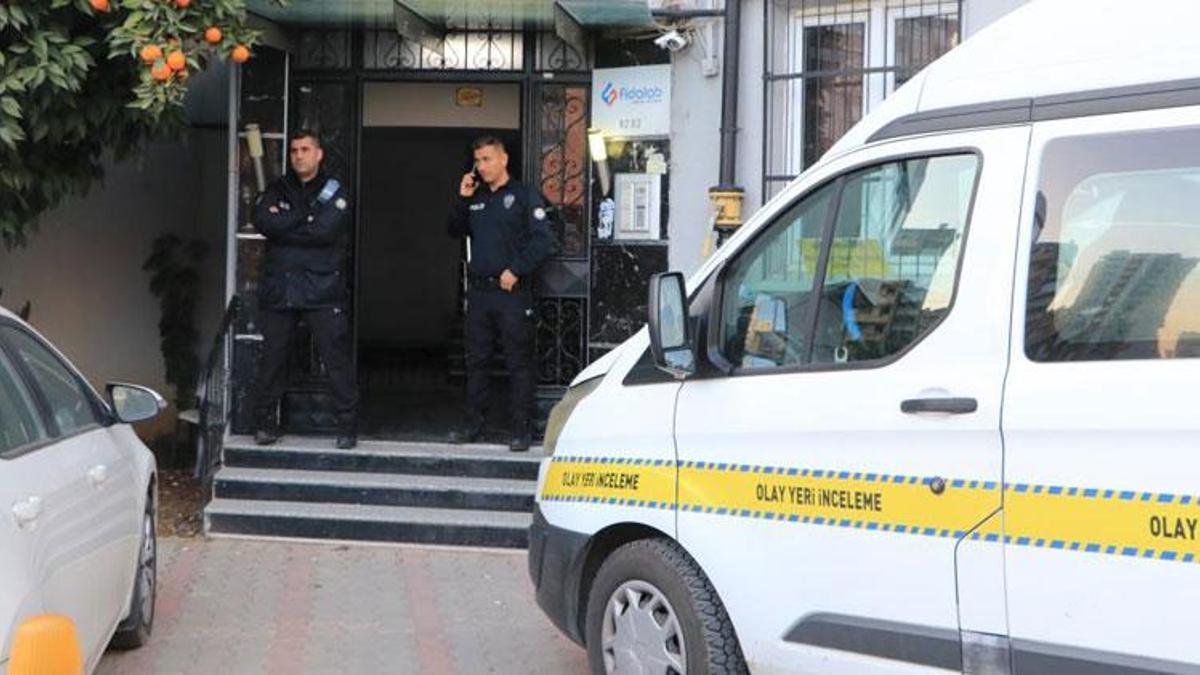 Adana’da evi teslim etmeyen müteahhidin oğlunu öldürüp yaşamına son verdi