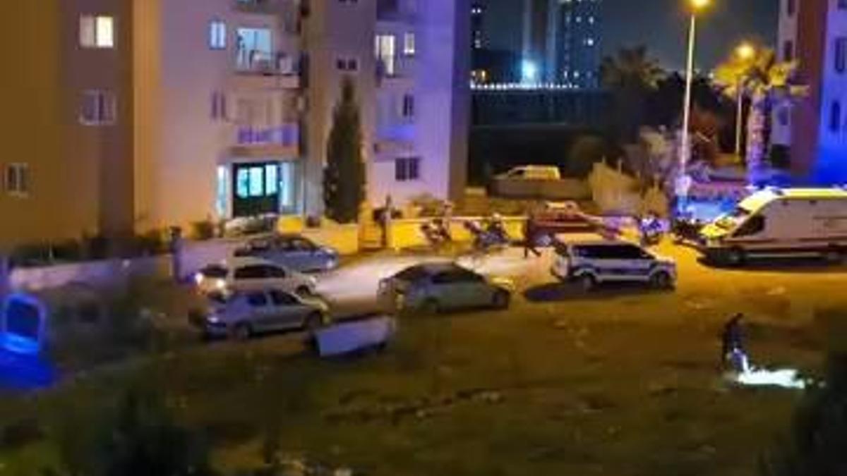 Küfürleştiği arkadaşını tabanca ile yaraladı