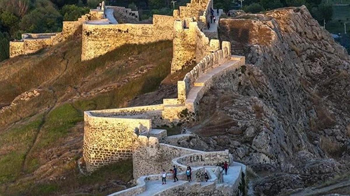 Kışın Van’da neler yapılır? İşte gezginler için yeni rotalar...