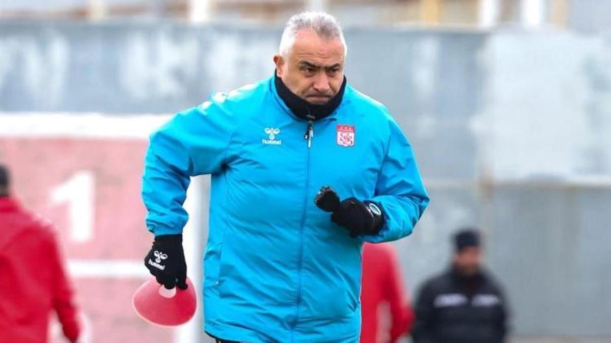 Sivasspor'da Mehmet Altıparmak ayrılıyor mu? Resmi açıklama geldi