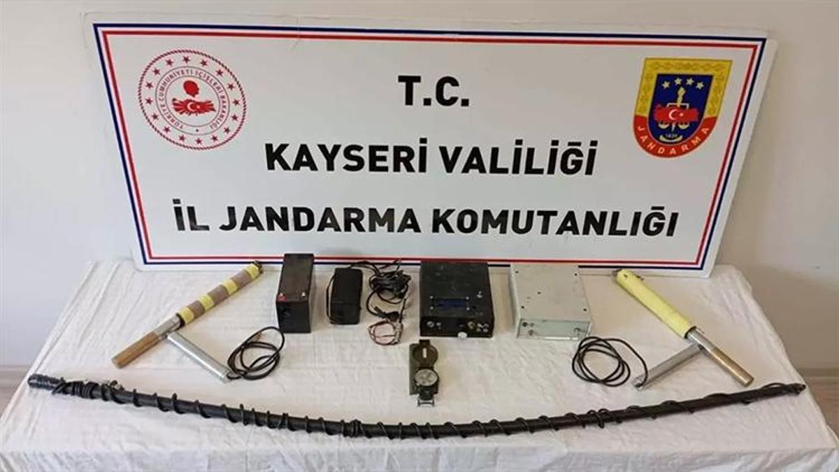 Kayseri’de kaçak kazıya 5 gözaltı
