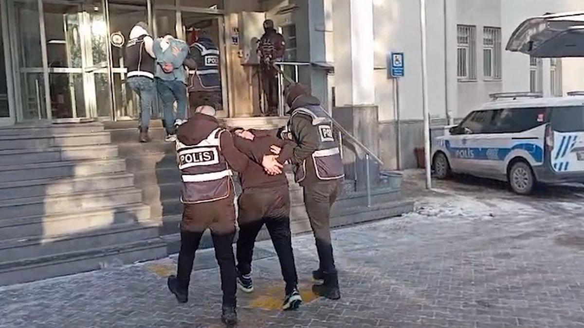 Kayseri’de cezaevi firarisi 2 hükümlü yakalandı
