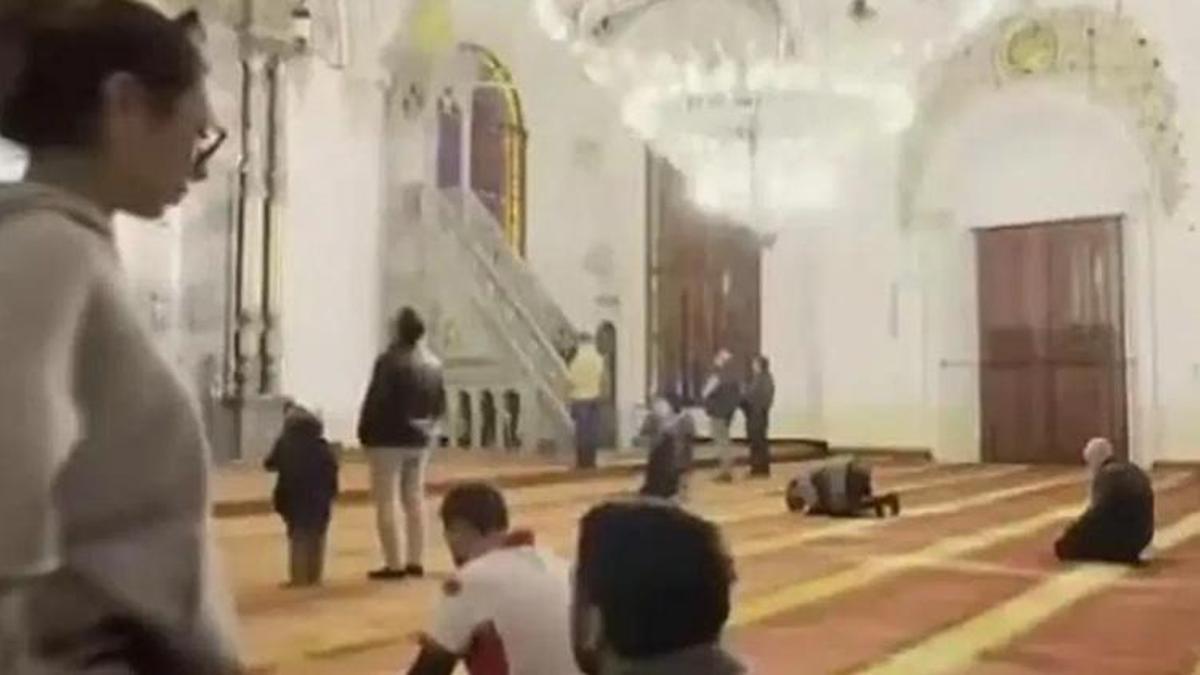 Konya'da camideki uygunsuz davranışa soruşturma