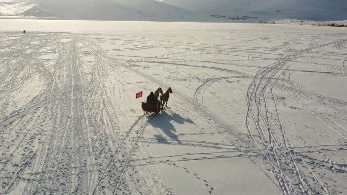 Ardahan'da sıfırın altında 20 derecede başladı!