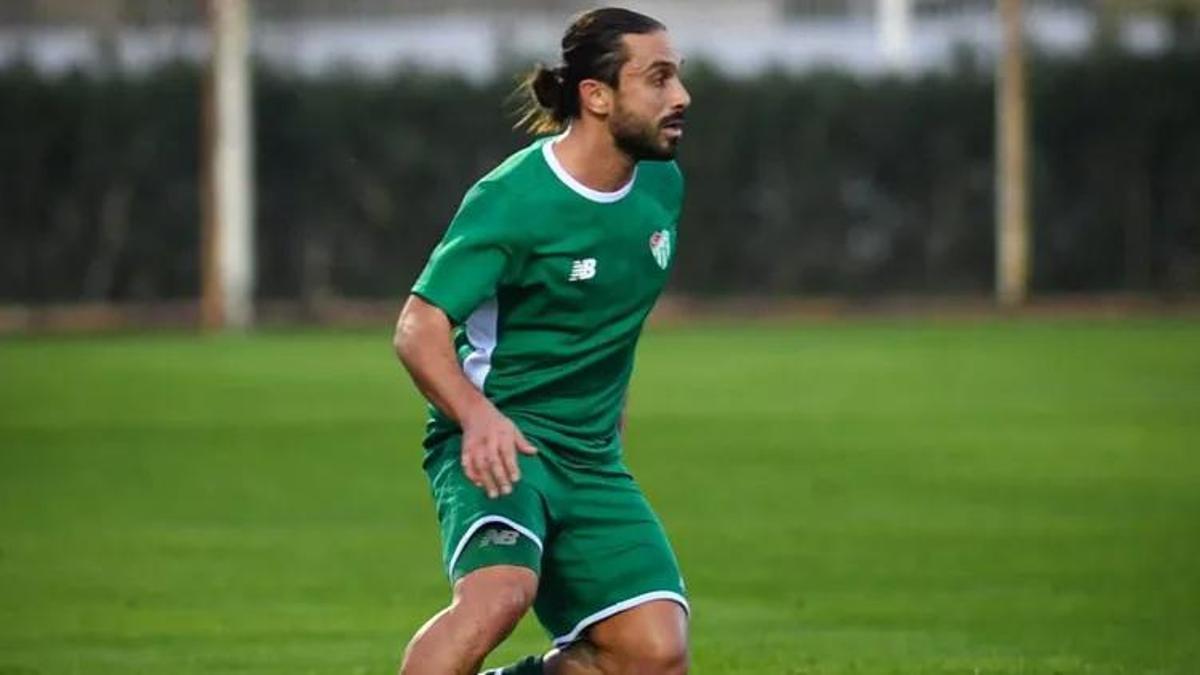 Bursaspor’da Halil Akbunar yıktı geçti