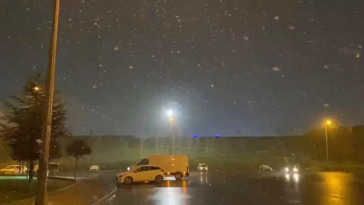 İstanbul'da kar yağışı yeniden başladı