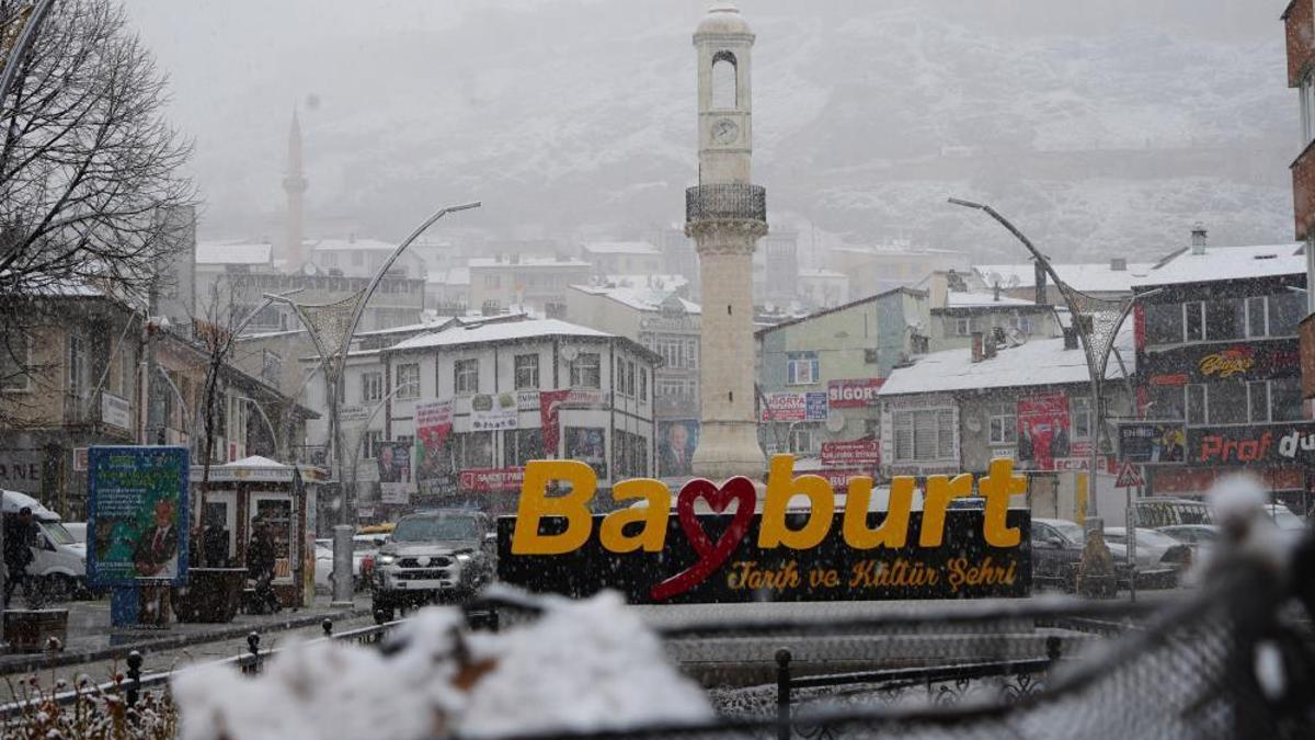 Bayburt'ta okullar tatil mi? Yarın okul var mı? 14 Ocak 2026 Çarşamba Bayburt'ta okullar tatil edildi mi? Açıklama geldi