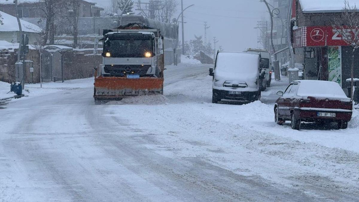 Van'da okullar tatil mi? Yarın okul var mı? 14 Ocak 2026 Çarşamba Van'da okullar tatil edildi mi? Açıklama geldi