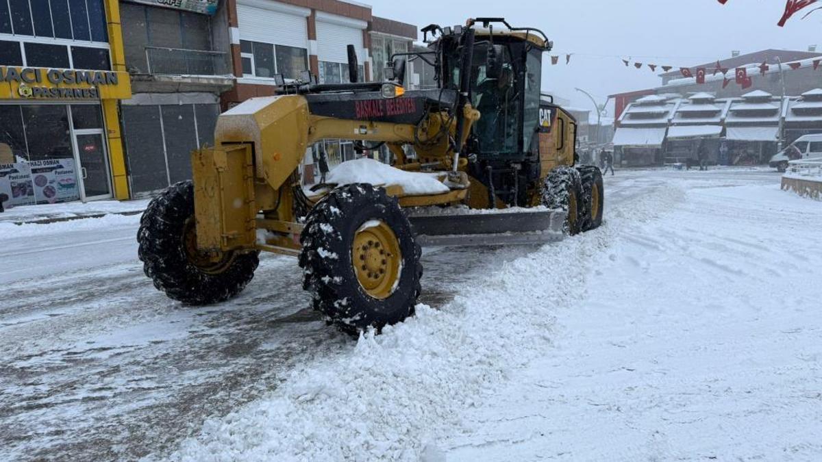 Bingöl'de okullar tatil mi? Yarın okul var mı? 14 Ocak 2026 Çarşamba Bingöl'de okullar tatil edildi mi? Açıklama geldi