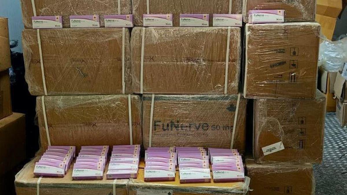 Mersin'de 280 bin adet sentetik ecza ele geçirildi