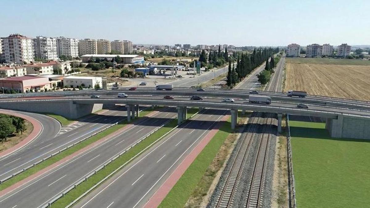 Adana'da trafiğe nefes aldıracak dev proje! İki mahalle birbirine bağlanacak