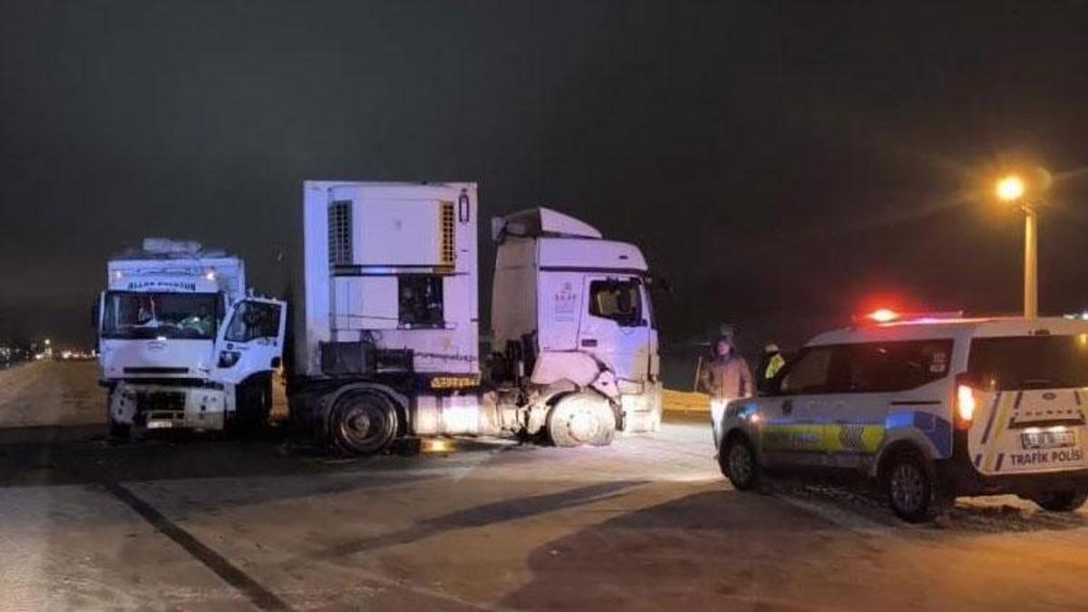Bitlis-Tatvan karayolunda trafik kazası: 1 kişi yaralandı.