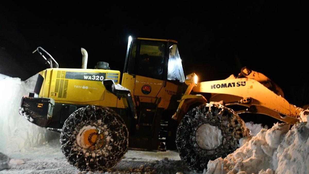 Şırnak'ta kar esareti! Açılan yollar tekrar kapanıyor