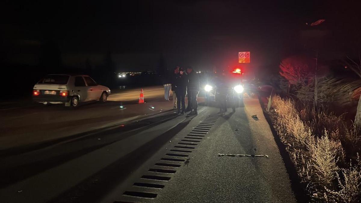 Genç kadın trafik kazasında öldü, olay yerinden ayrılan kocası polise 'ot topluyorduk' dedi