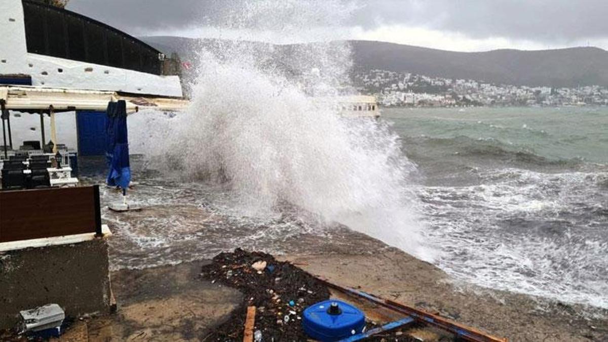 Meteoroloji, Kaş-Bodrum arası denizlerde fırtına uyarısında bulundu