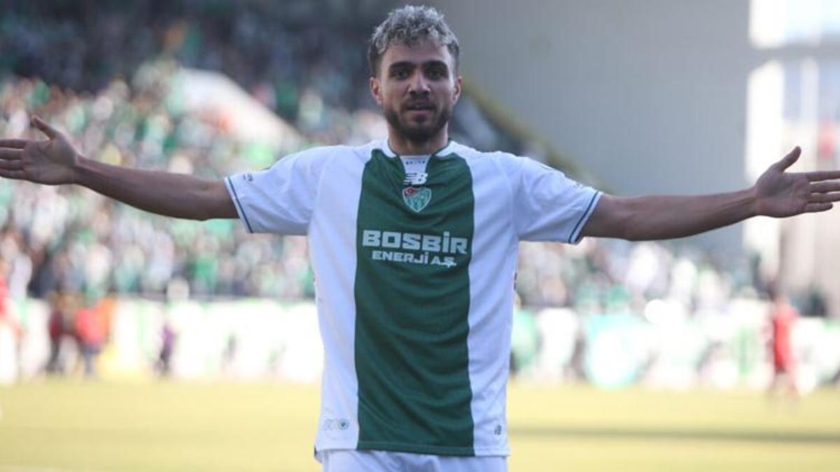 Bursaspor'da Ertuğrul İdris Furat yıkıp geçti! Rekora sadece 2 gol kaldı