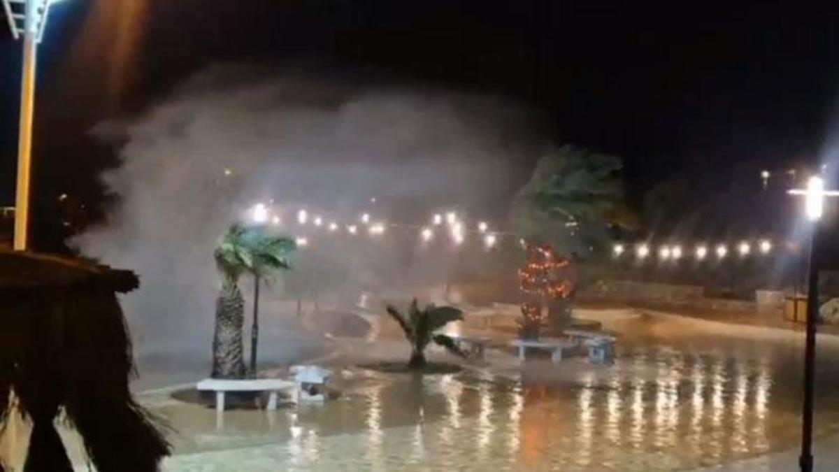 Datça’da kuvvetli fırtına etkili oluyor