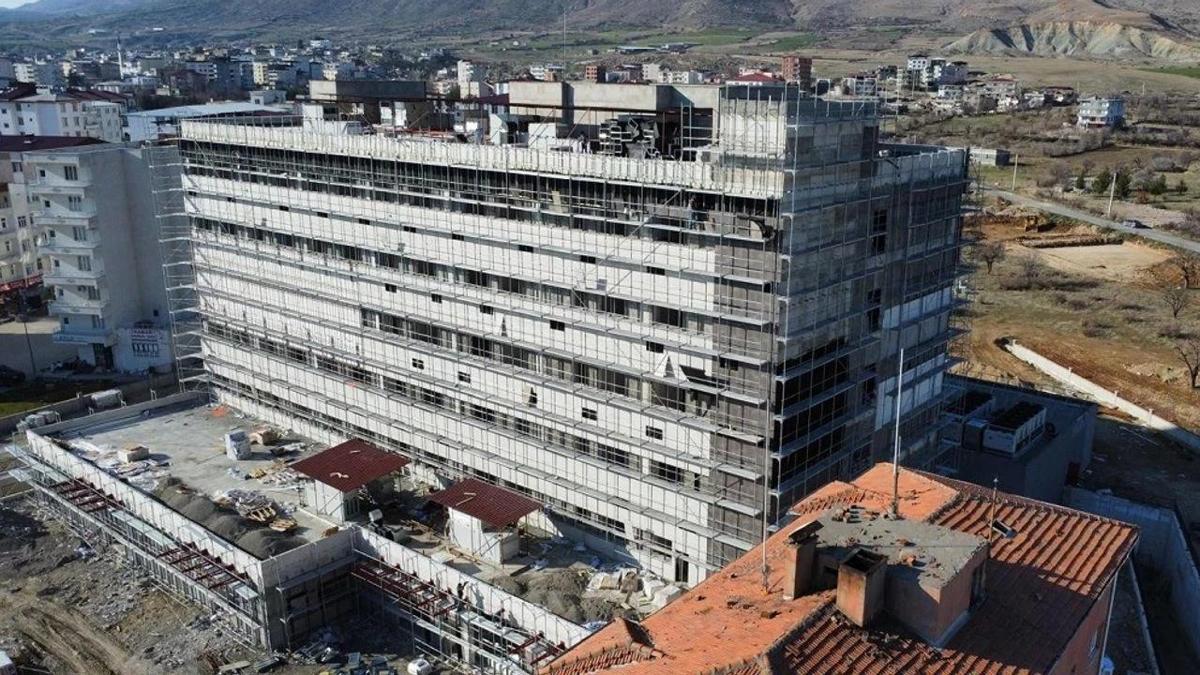 Diyarbakır'ın 3 ilçesine hastane geliyor: Bu yıl temeli atılıyor