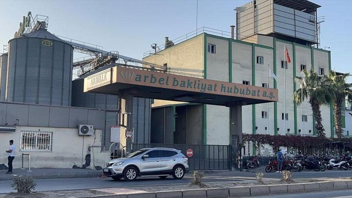 Mersin'de bakliyat fabrikasına silahlı saldırı düzenlendi