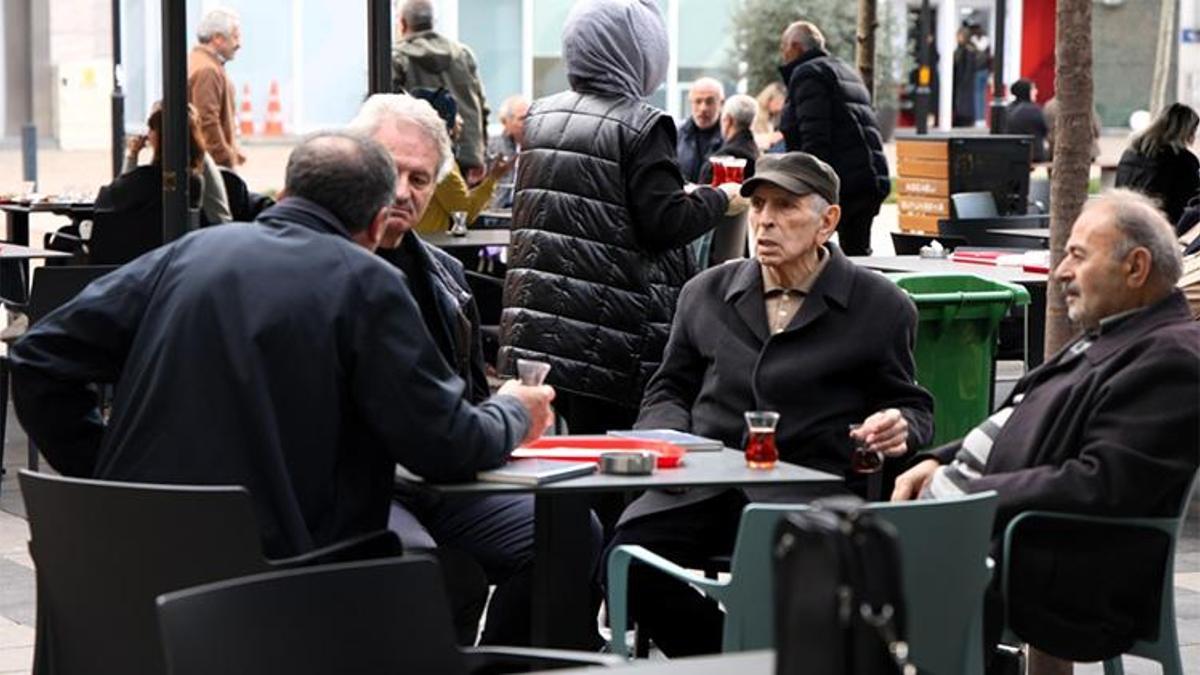 Kocaeli'de şehrin kalbinde tatlı bir “mola” noktası! 7'den 70'e herkes orada....