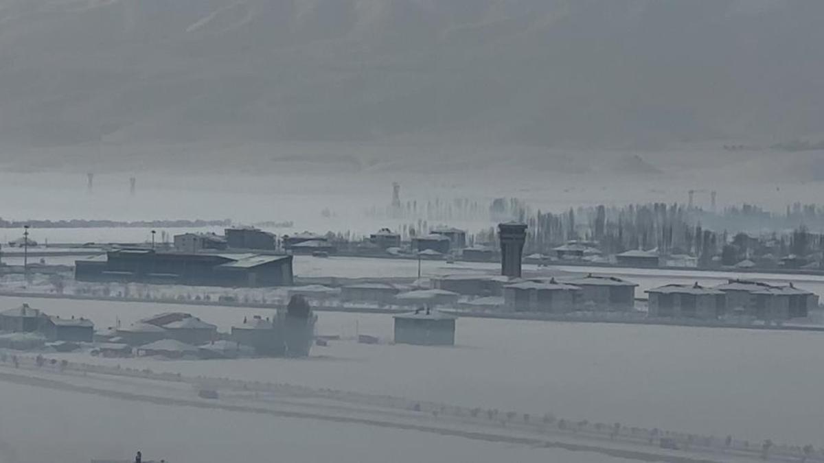 Göz gözü görmüyor! Yüksekova-Ankara uçuşları iptal edildi