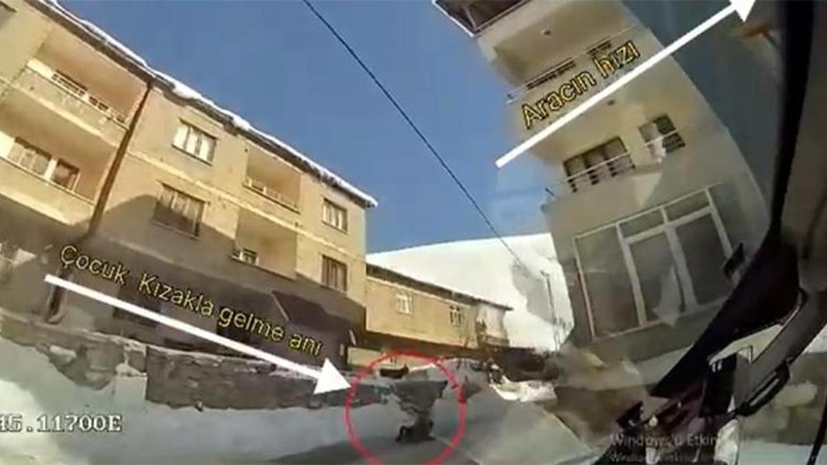 Hakkari'den kahreden haber! Kızakla kayarken halk otobüsünün altında kalan çocuk hayatını kaybetti