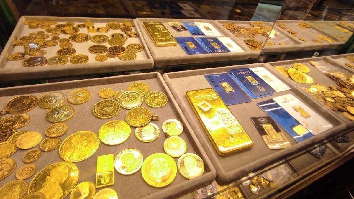 Altın fiyatları tarihi zirvede! Rekor üstüne rekor