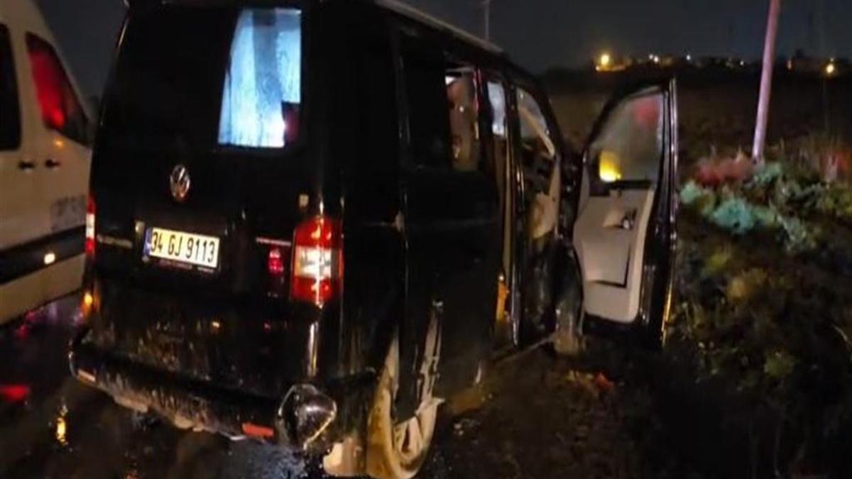 İETT otobüsü ticari araca daldı: 1 ölü 1 yaralı