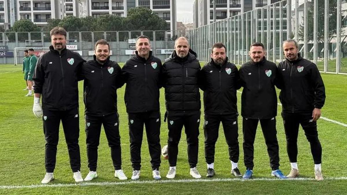 Bursaspor’da Mustafa Er’in ekibi belli oldu