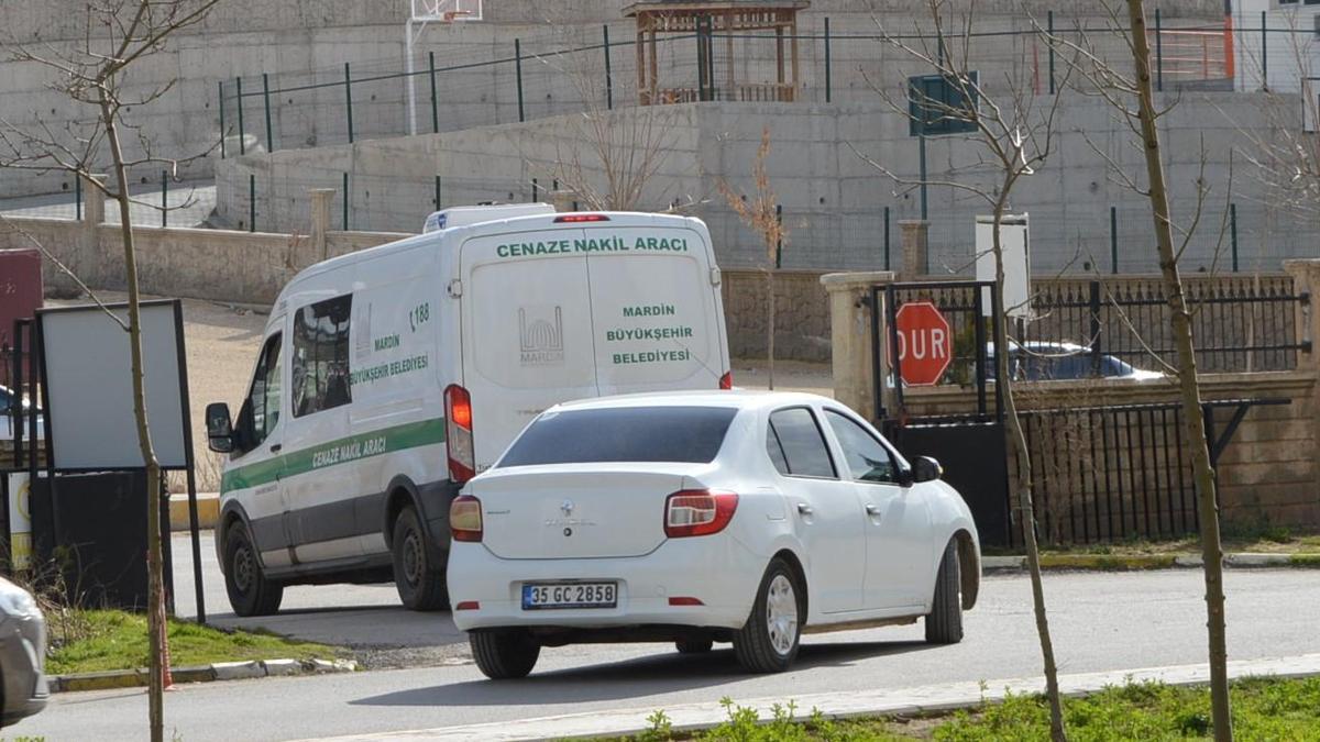 Mardin’de hastane önündeki silahlı kavgada ölen kişi toprağa verildi