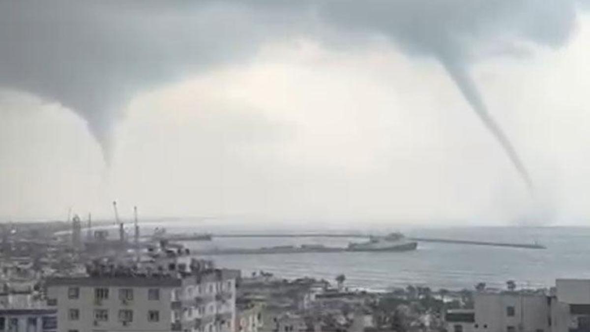 Mersin'de Silifke açıklarında oluşan 2 hortum kamerada