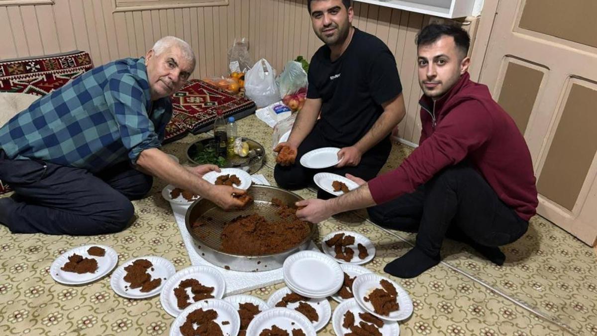 Afyon'da bu gelenek hala yaşıyor: Köylerde kuruldu