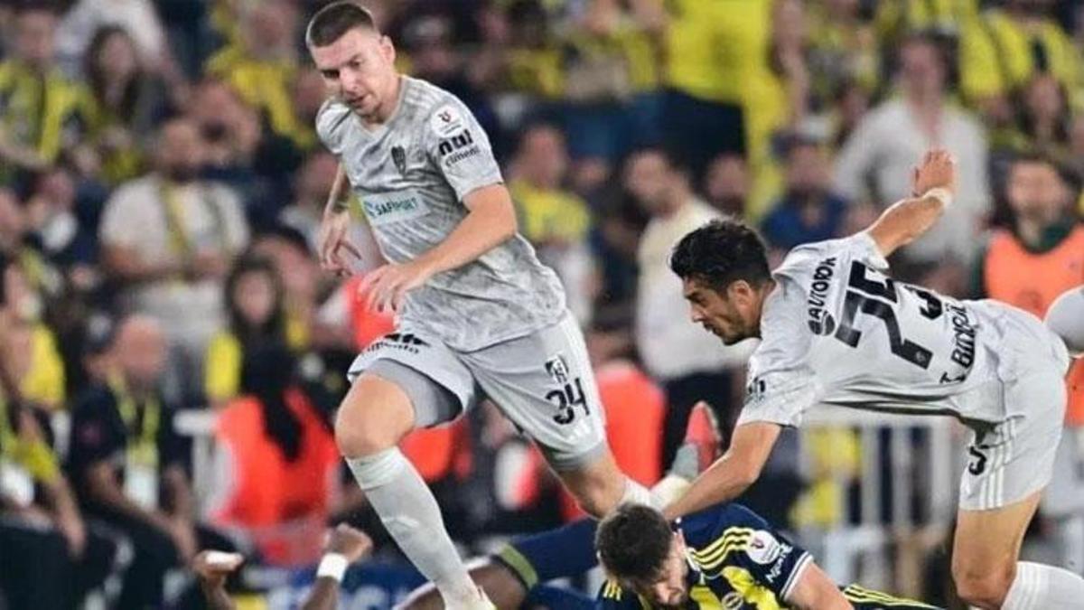 Kocaelispor stoper Oleksandr Syrota ile yolları ayırıyor