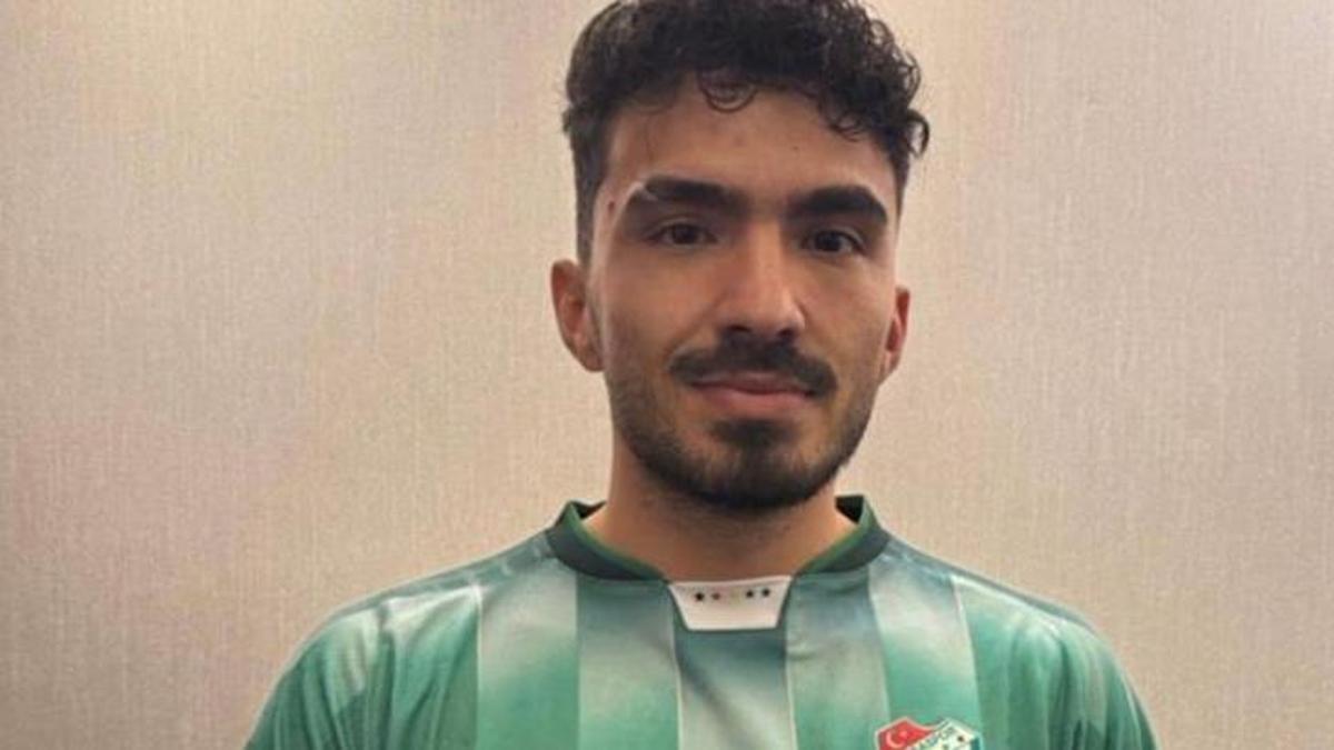 Bursaspor yeni golcüsünü resmen açıkladı