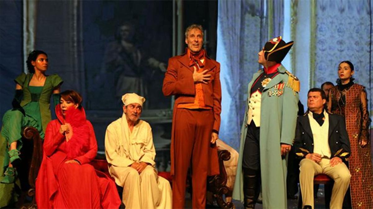 "Savaş ve Barış" Harbiye Sahnesi’nde...