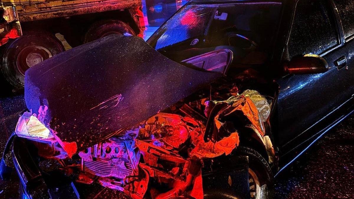 Ordu’da kamyona arkadan çarpan otomobildeki 2 kişi yaralandı