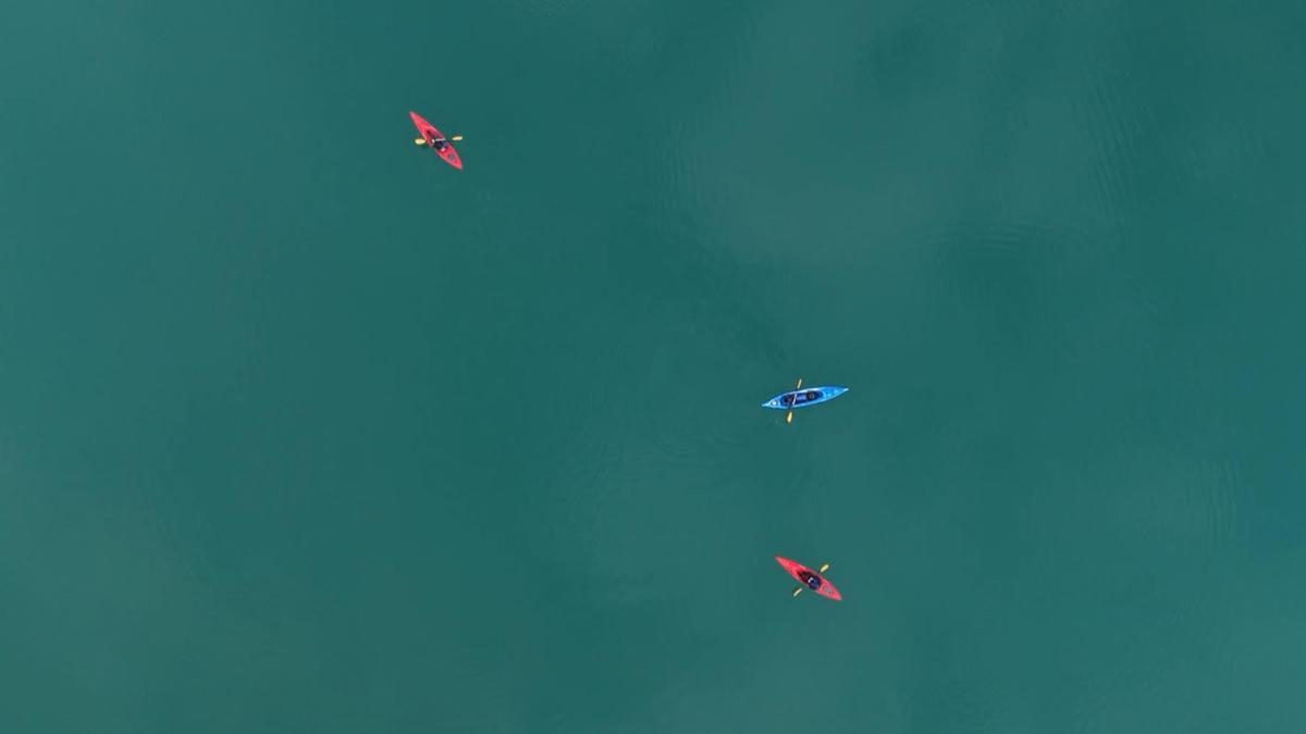 Tortum Gölü'nde kano keyfi