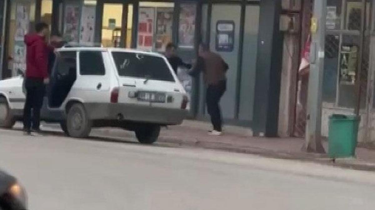 Adana'da tartıştığı kişiyi silahla ayağından vurdu