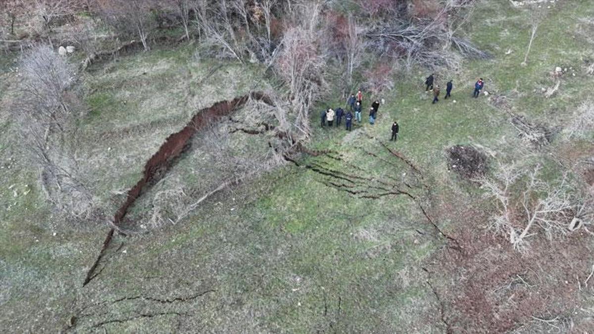 Koyulhisar'da heyelan meydana geldi: AFAD ekipleri bölgede