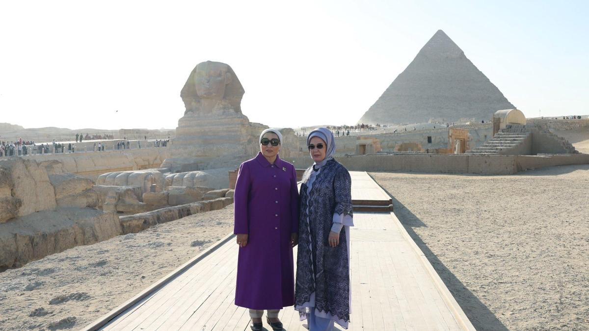 Emine Erdoğan, Mısır Cumhurbaşkanı Sisi'nin eşi Amer ile bir araya geldi