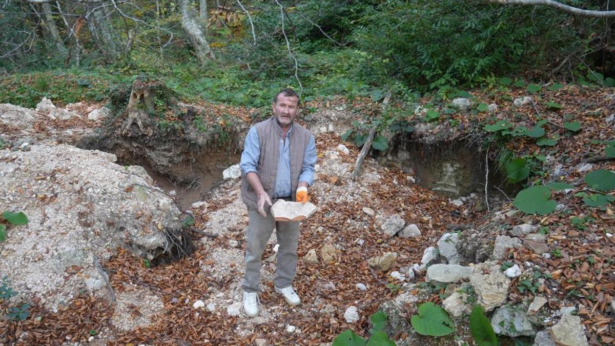 Gizemli yer altı yapıları definecilerin talanına uğradı!