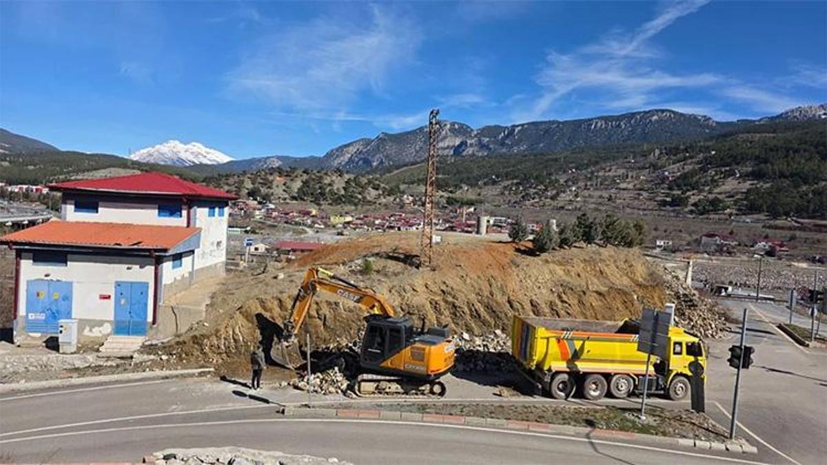 Pozantı’da start verildi, ilk kazma vuruldu! Açılış tarihi belli oldu