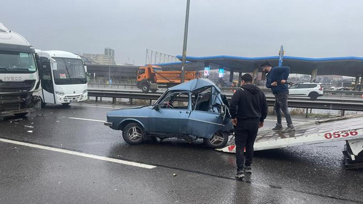 Kuzey Marmara Otoyolu'nda korkutan kaza! TIR otomobile arkadan çarptı