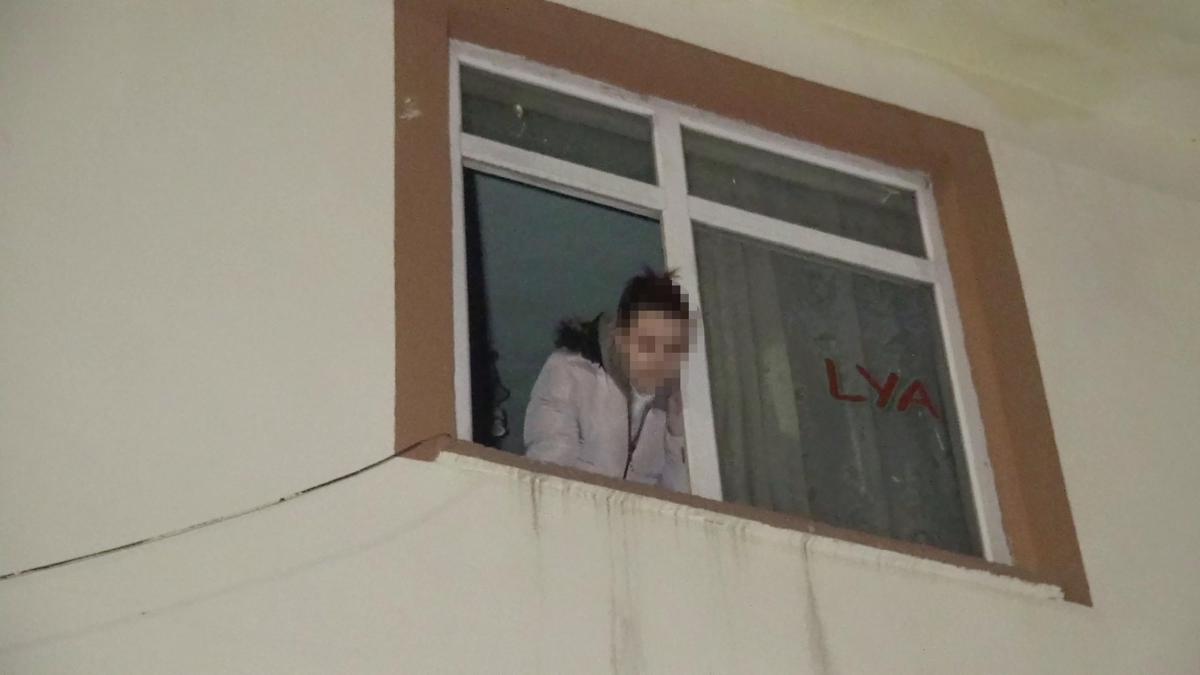 Bir evde zorla tutulan kadını polis ve itfaiye kurtardı