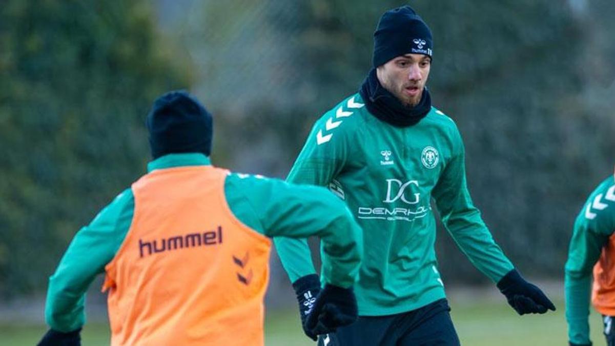 Konyaspor, İlhan Palut yönetimindeki ilk antrenmanını yaptı