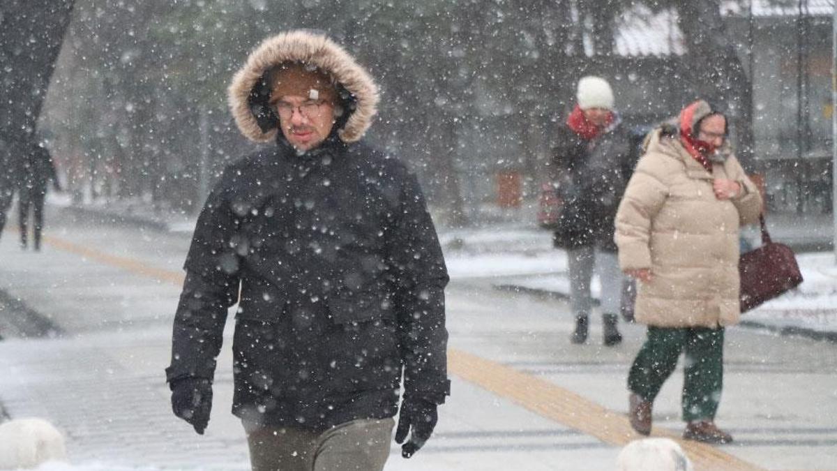 Van'da eğitime kar engeli